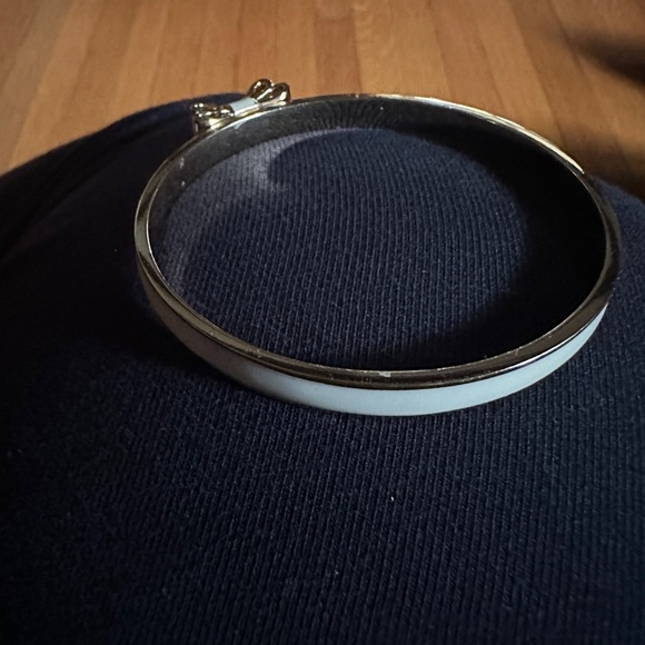Kate Spade New York CREAM IVORY TAKE A BOW Gold CLASSIC Bangle Ribbon Bracelet - Picture 4 of 8
